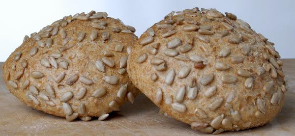 Produktfoto zu Sonnenblumenkern Brötchen Dinkel